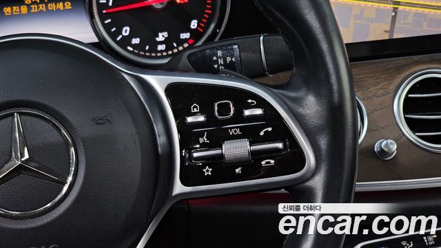 Mercedes-Benz E-Class 2019 — photo 22
