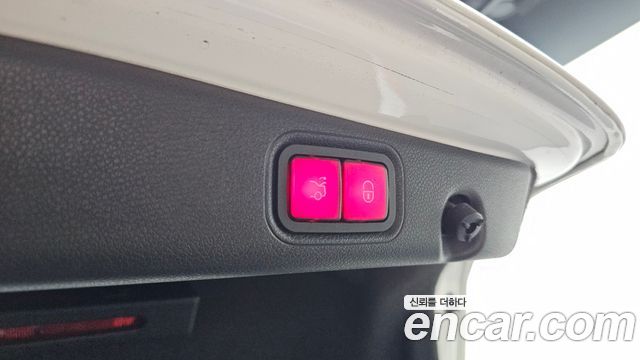 Mercedes-Benz E-Class 2019 — photo 29