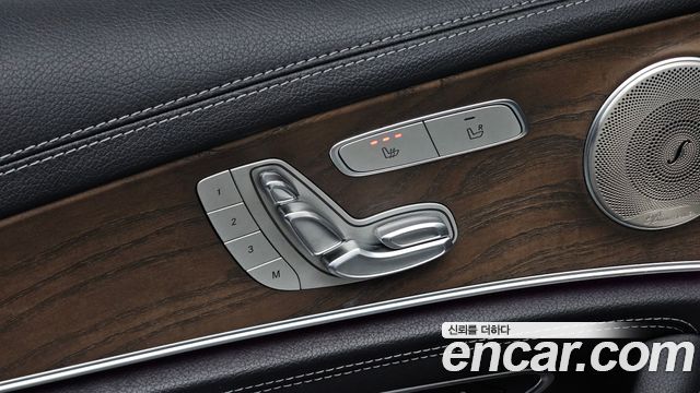 Mercedes-Benz E-Class 2019 — photo 30