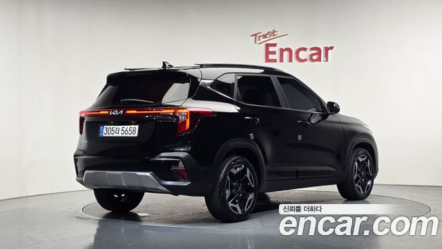 Kia Seltos 2023 — photo 2