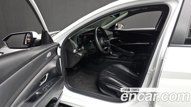 Hyundai AVANTE 2024 — photo 13
