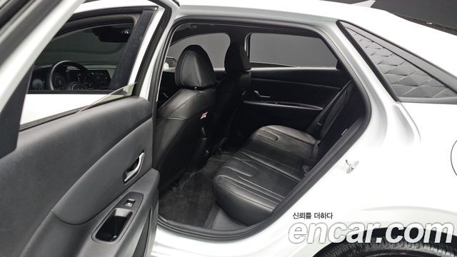 Hyundai AVANTE 2024 — photo 17