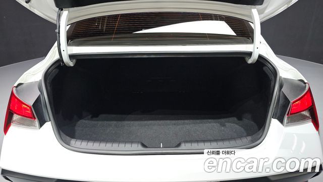 Hyundai AVANTE 2024 — photo 21