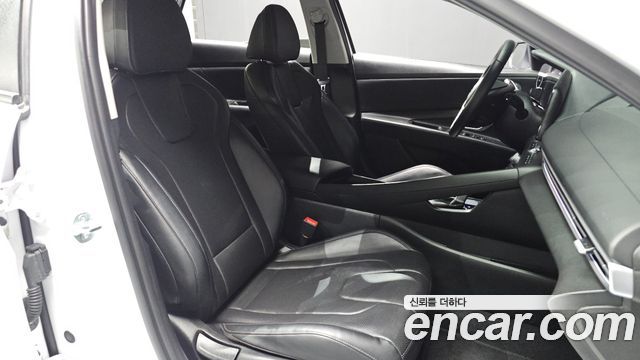 Hyundai AVANTE 2024 — photo 16