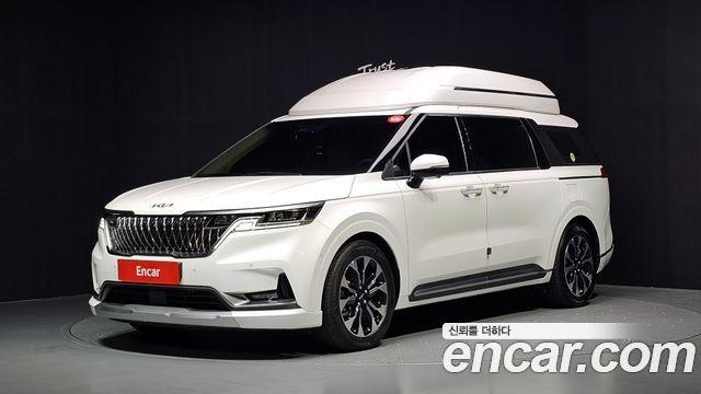 Kia Canival 2023 — photo 1