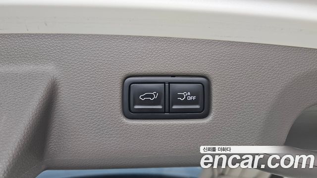 Kia Canival 2023 — photo 25