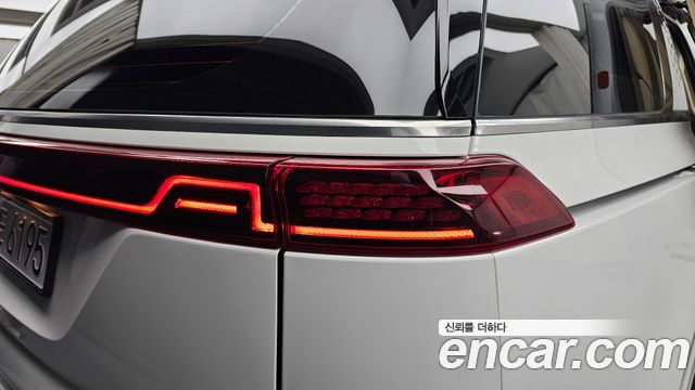 Kia Canival 2023 — photo 9