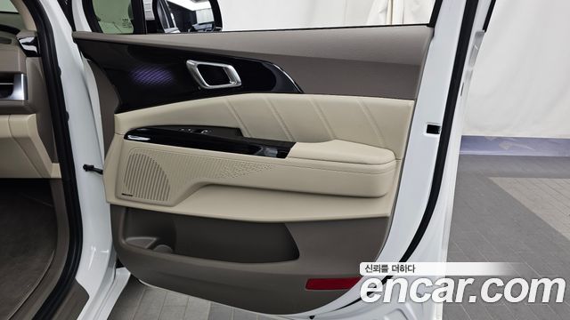 Kia Canival 2023 — photo 15