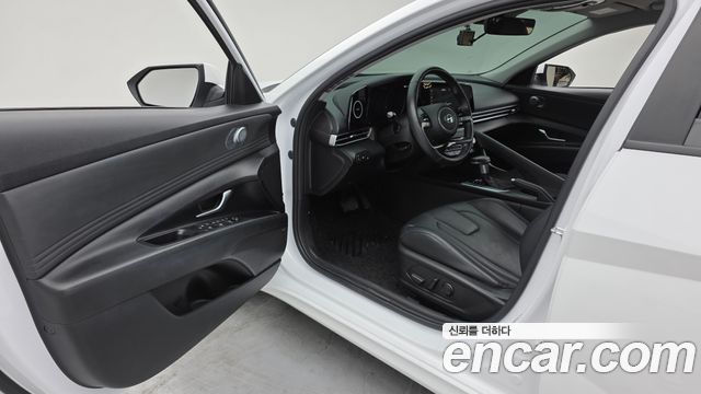 Hyundai AVANTE 2021 — photo 10
