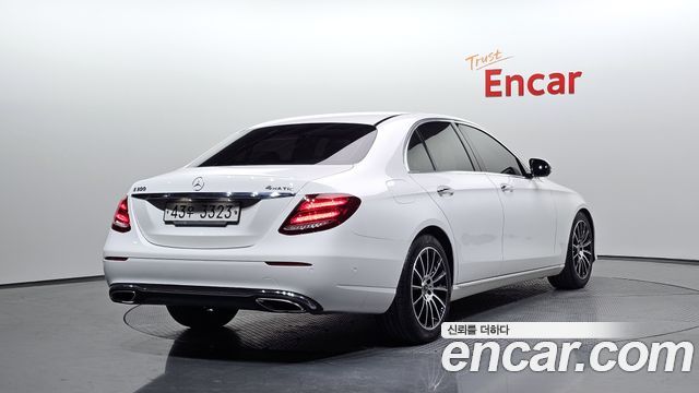 Mercedes-Benz E-Class 2018 — photo 2