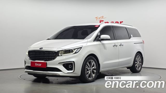 Kia Canival 2020 — photo 1