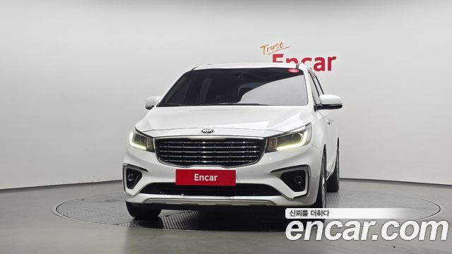 Kia Canival 2020 — photo 3