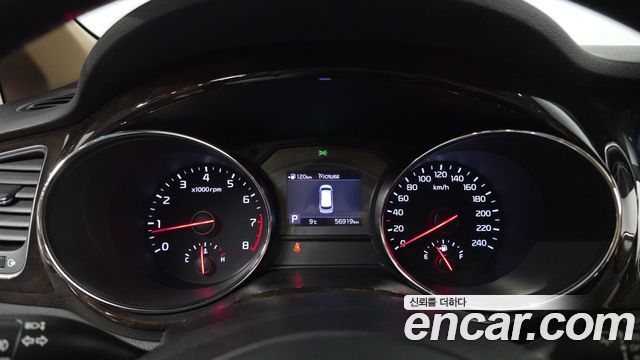 Kia Canival 2020 — photo 11