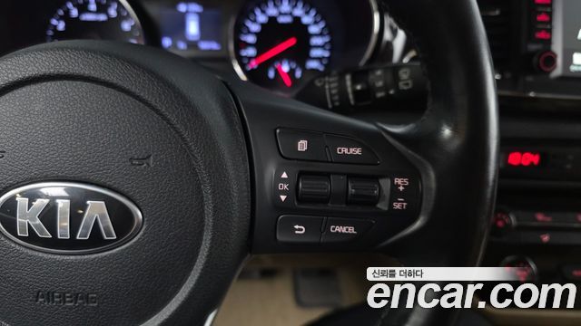 Kia Canival 2020 — photo 24