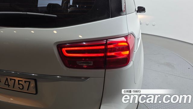 Kia Canival 2020 — photo 9