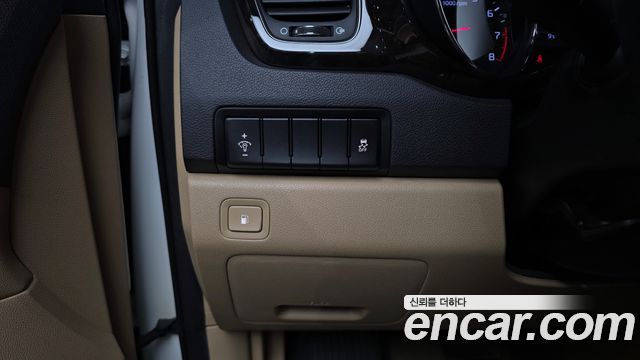 Kia Canival 2020 — photo 29