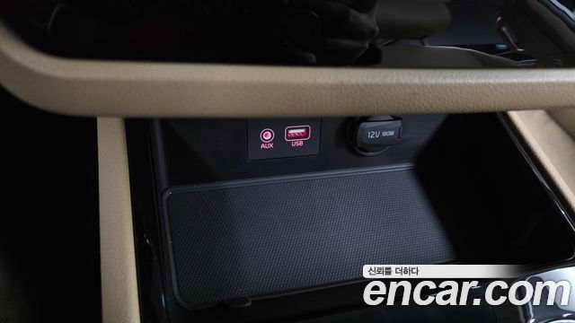 Kia Canival 2020 — photo 30