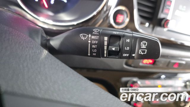 Kia Canival 2020 — photo 34