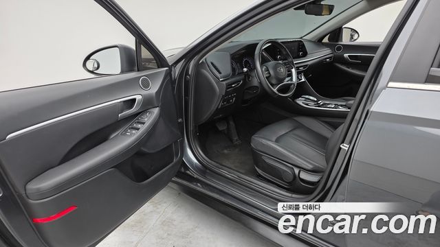 Hyundai Sonata 2023 — photo 10
