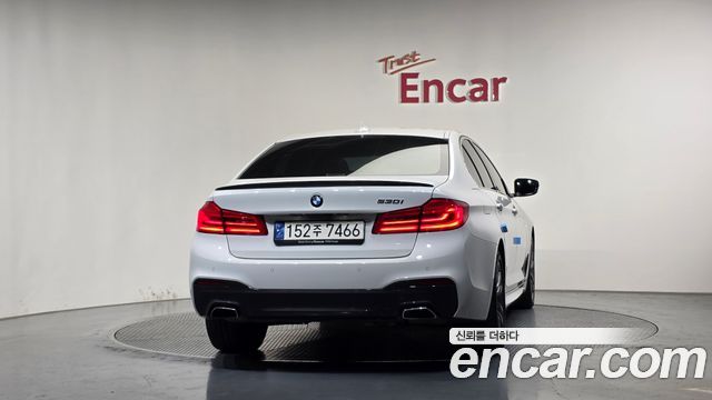 BMW 5-Series 2018 — photo 4