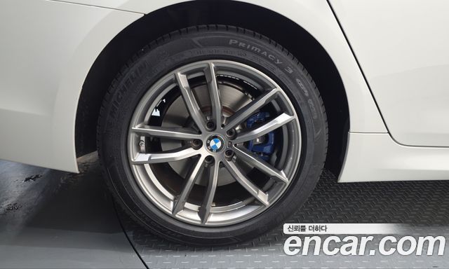 BMW 5-Series 2018 — photo 5