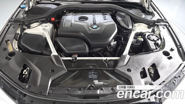 BMW 5-Series 2018 — photo 6