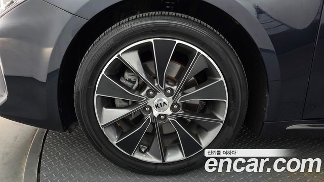 Kia K5 2016 — photo 5