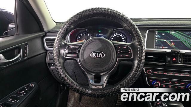 Kia K5 2016 — photo 13