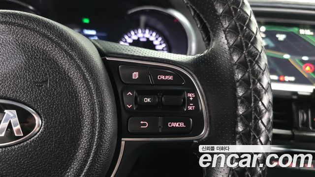 Kia K5 2016 — photo 16