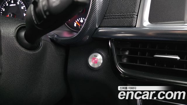 Kia K5 2016 — photo 18