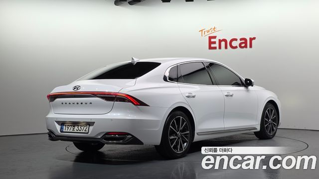Hyundai Grandeur 2023 — photo 2