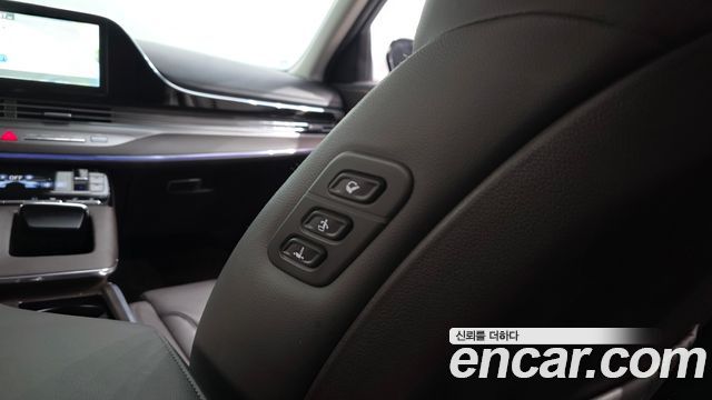Hyundai Grandeur 2023 — photo 28