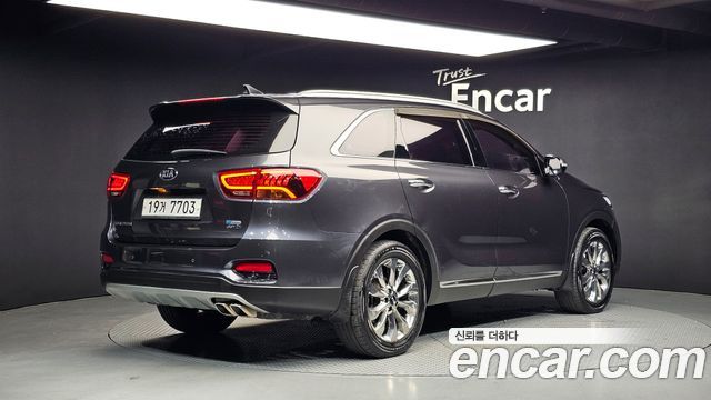 Kia Sorento 2018 — photo 2