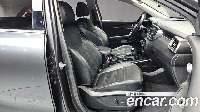 Kia Sorento 2018 — photo 12