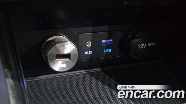 Hyundai AVANTE 2017 — photo 13