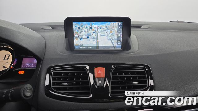 Renault Korea SM3 2016 — photo 21