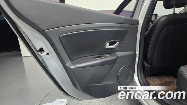 Renault Korea SM3 2016 — photo 15