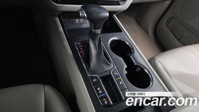 Kia Canival 2019 — photo 9