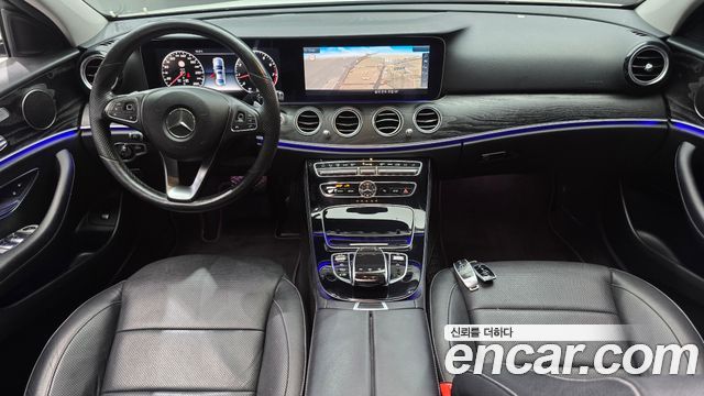 Mercedes-Benz E-Class 2017 — photo 7