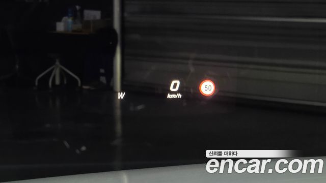 Mercedes-Benz E-Class 2017 — photo 17