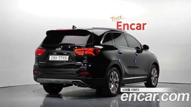 Kia Sorento 2019 — photo 2
