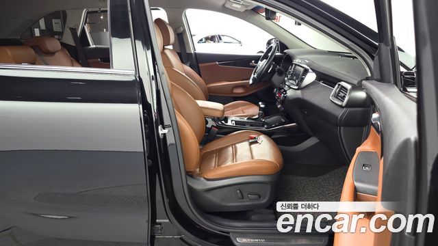 Kia Sorento 2019 — photo 16