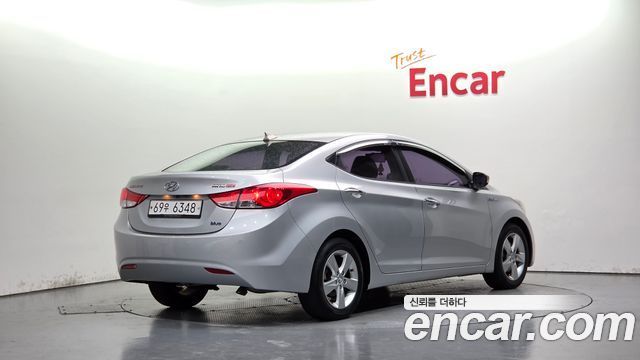 Hyundai AVANTE 2012 — photo 2