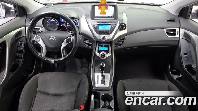 Hyundai AVANTE 2012 — photo 10