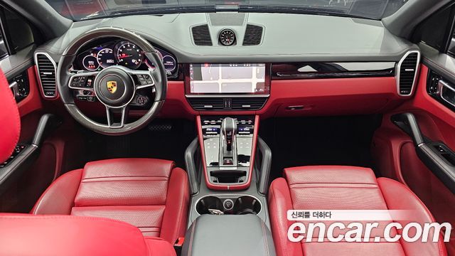 Porsche Cayenne 2021 — photo 10