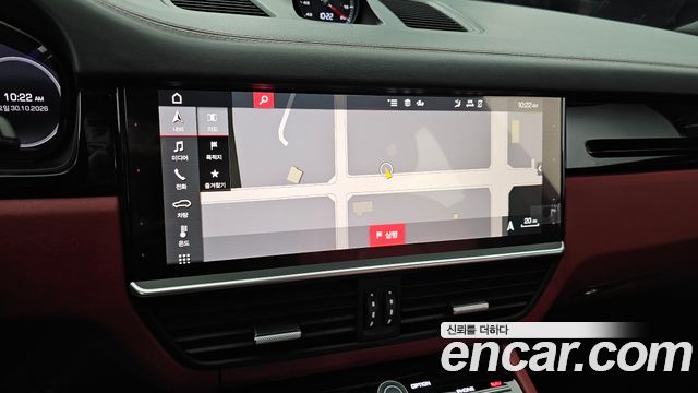 Porsche Cayenne 2021 — photo 22