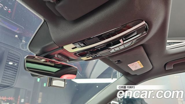 Porsche Cayenne 2021 — photo 25
