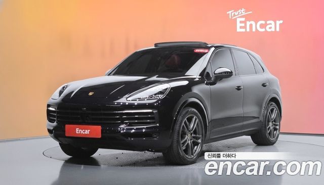 Porsche Cayenne 2021 — photo 1