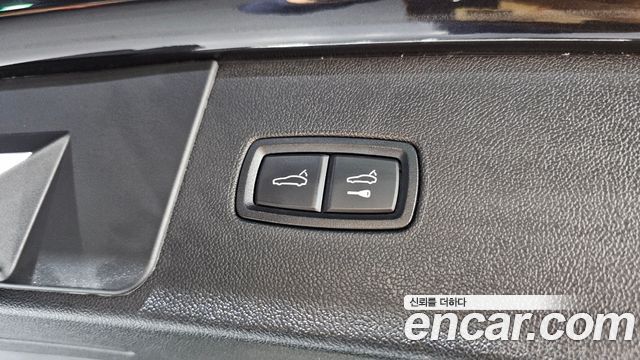 Porsche Cayenne 2021 — photo 35