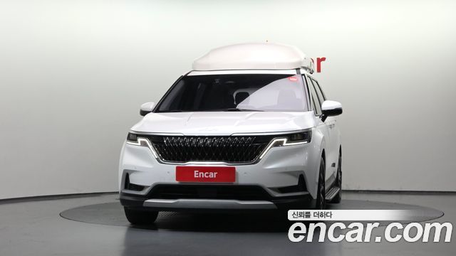 Kia Canival 2023 — photo 3